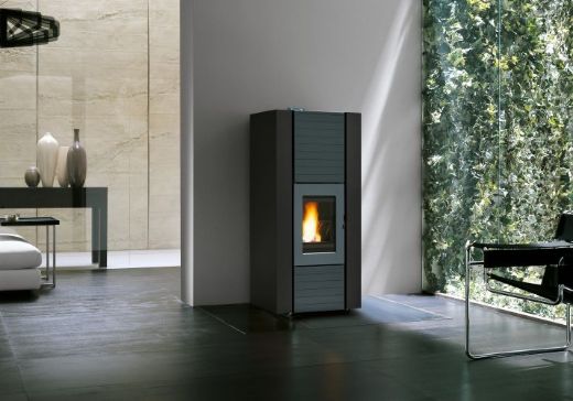 Immagine di Stufa a pellet Palazzetti Ecofire Martina Idro Lux acqua 5 stelle